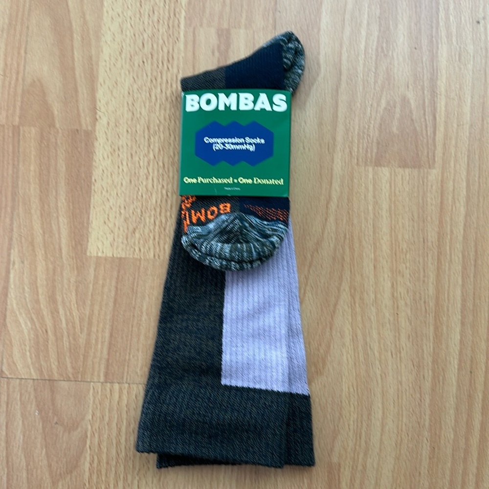 Bombas Compression socks, women’s medium (US 8 - 10 1/2)